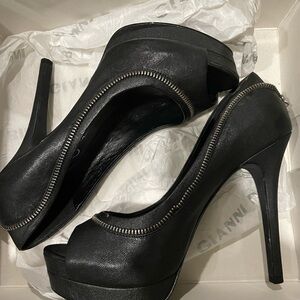 Jessica Simpson Heels